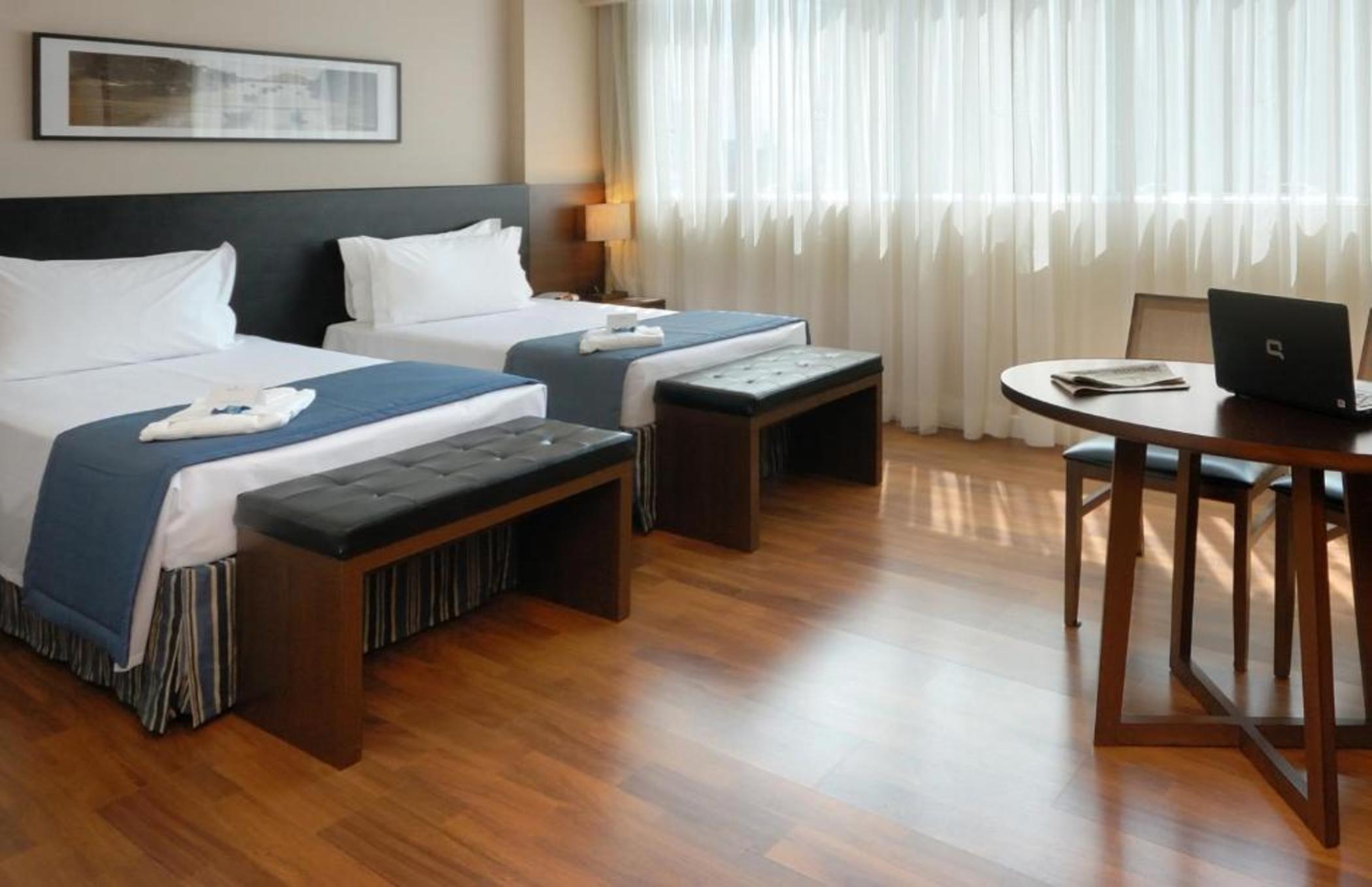 Golden Tulip Porto Hotel