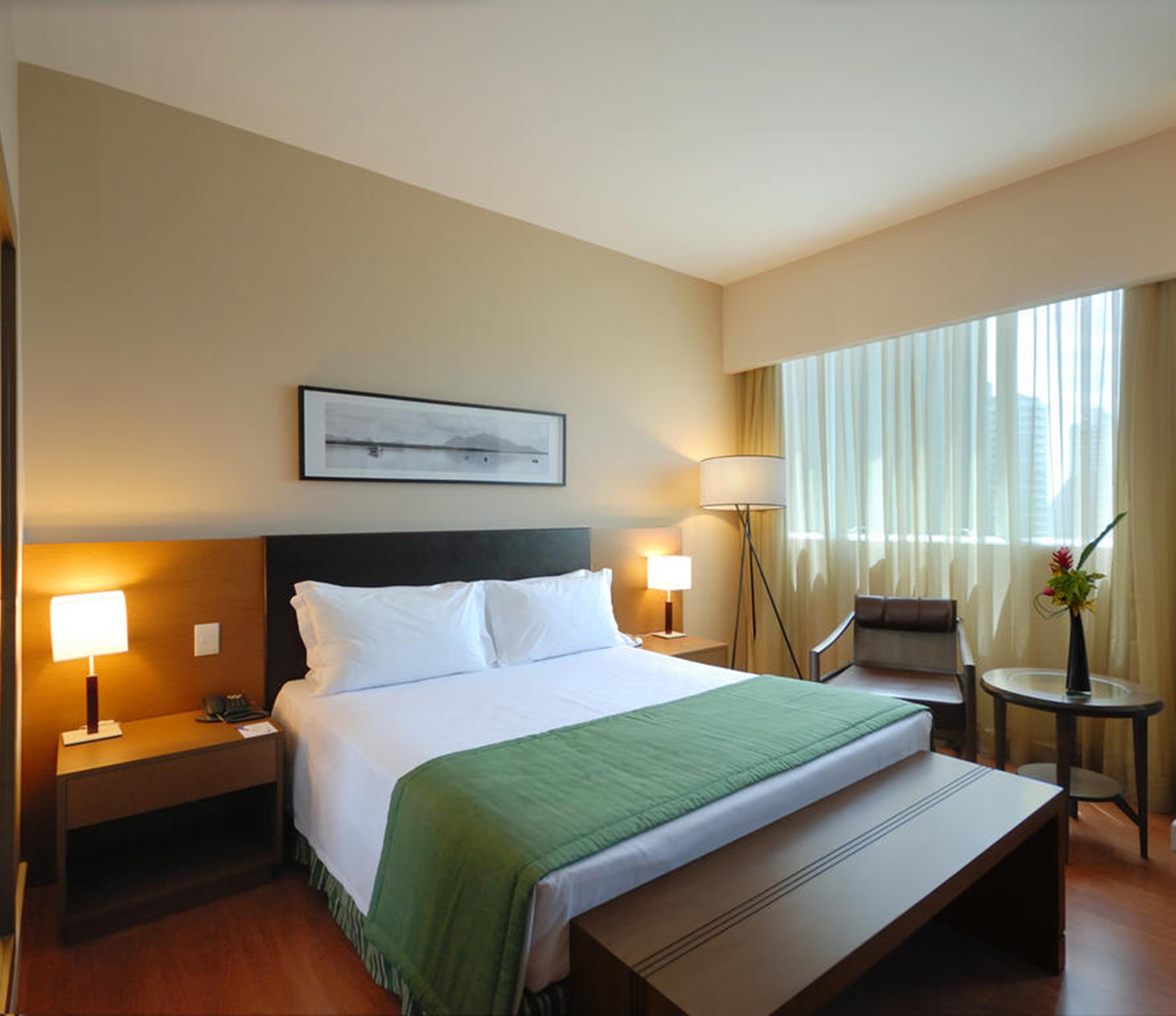 Golden Tulip Porto Hotel 4*