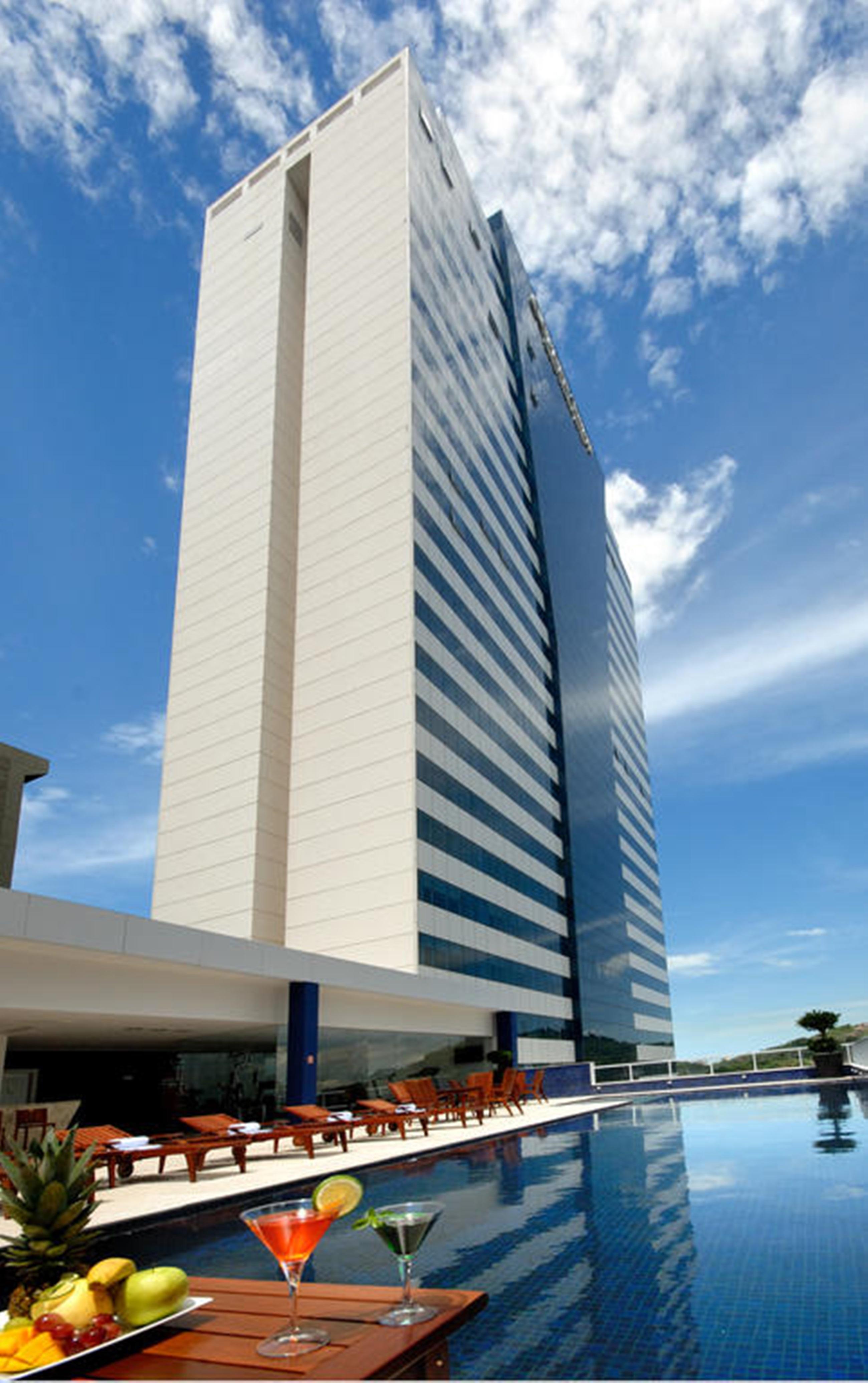 Golden Tulip Porto Hotel 4*